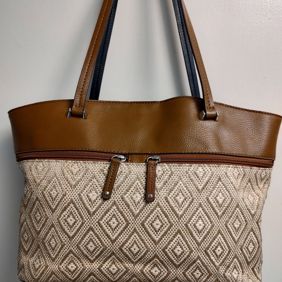 Tignanello Diamond Rattan & Faux Leather Tote Bag / Purse - Picture 2 of 12